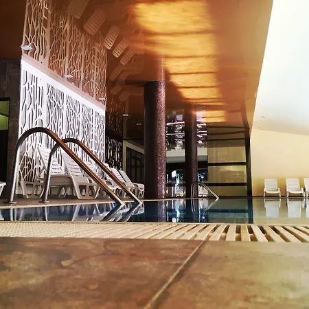 Hotel Casa Karina 4*