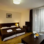 Casa Karina בנסקו