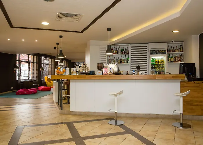 Casa Karina מלון בנסקו